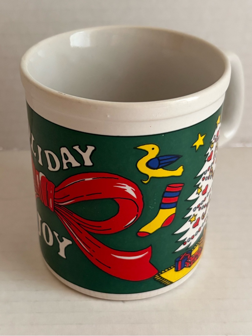 Source Unknown Green Ceramic Holiday Mug with Red Bow and White Tree Accents